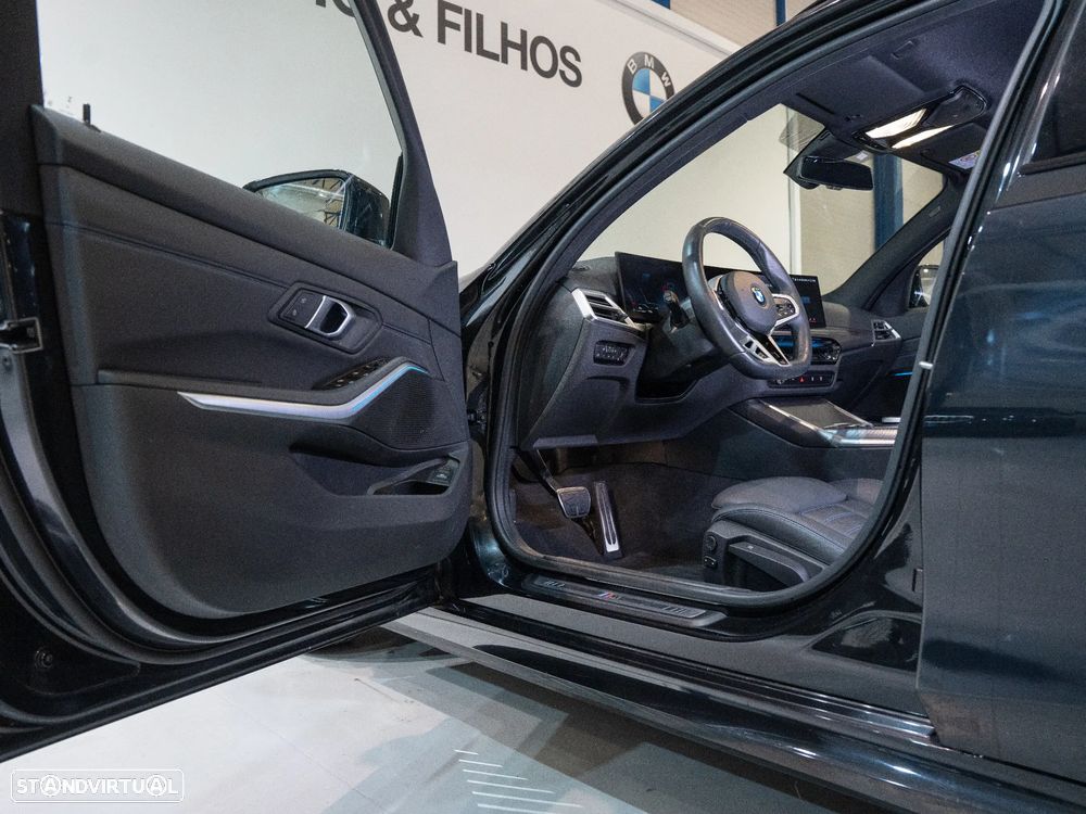 BMW 320 d Pack Desportivo M Auto - 19