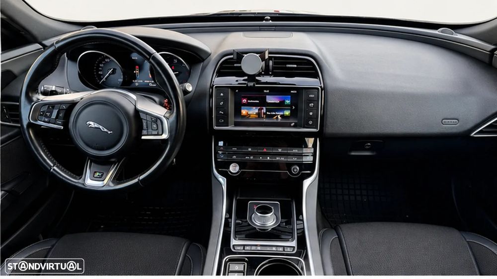 Jaguar XE 2.0 D R-Sport Aut. - 7