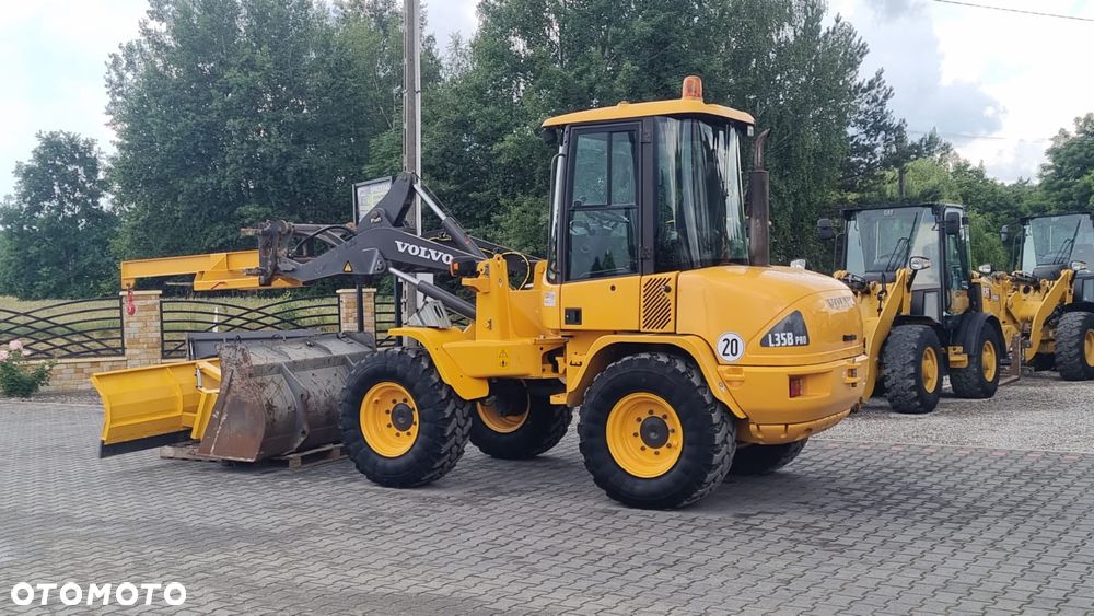 Volvo L35B-Z/S 5821Mth/ Maszyna sprowadzona z Szwaicari/ - 5