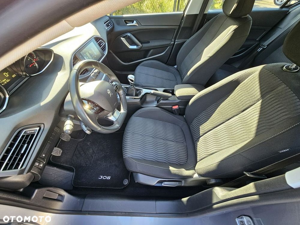 Peugeot 308 1.6 THP Access - 40