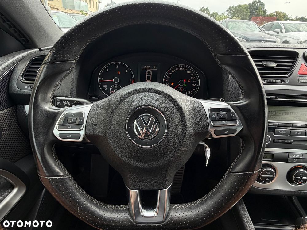 Volkswagen Scirocco 2.0 TDI DSG - 8