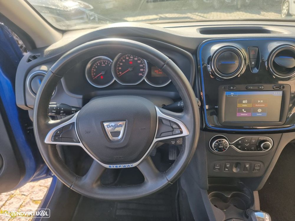 Dacia Sandero - 8