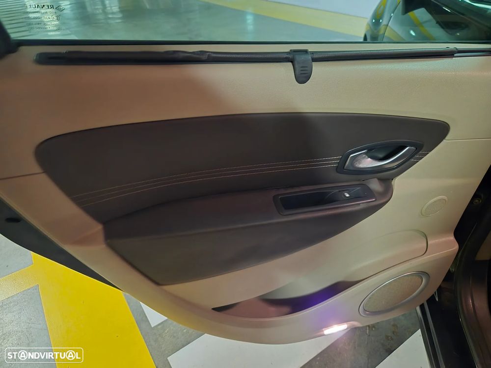 Renault Grand Scénic 1.5 dCi Luxe 7L - 24