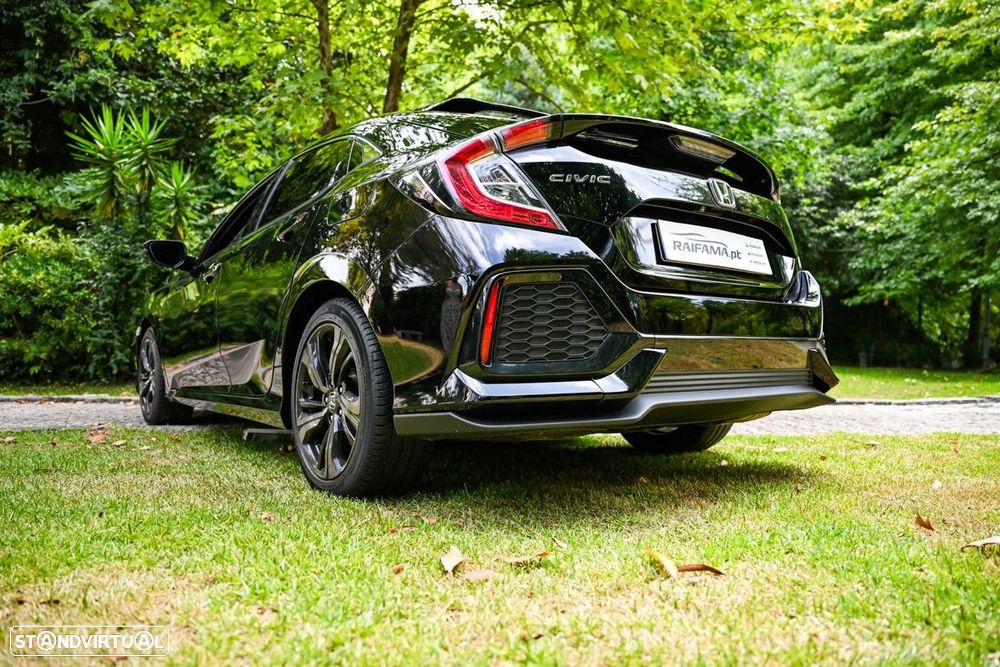 Honda Civic 1.0 i-VTEC Executive - 8