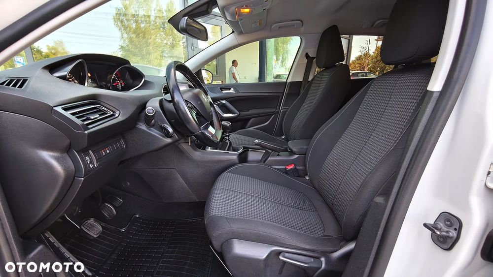 Peugeot 308 1.5 BlueHDi Active S&S - 26