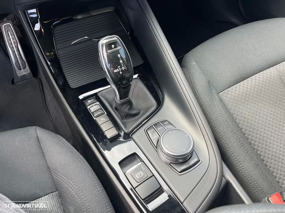 BMW X1 18 d sDrive Auto Line Sport - 25