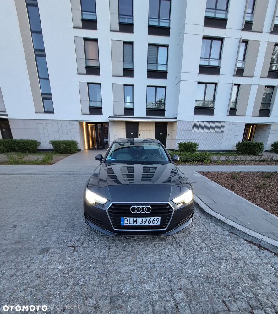 Audi A4 Limousine 2.0 TDI S tronic - 1