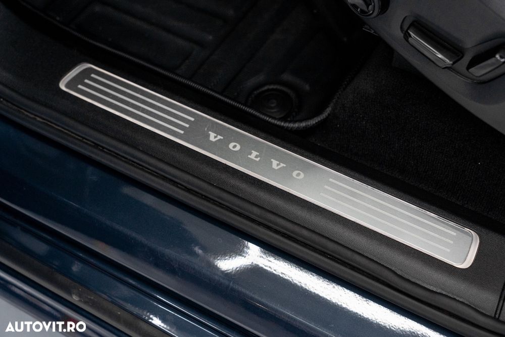 Volvo XC 90 B5 MHEV AWD 7 locuri Momentum Pro - 30