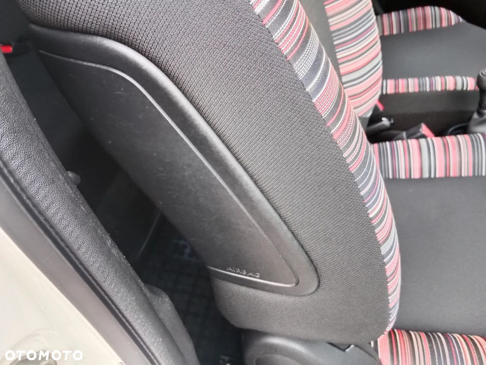 Citroën C1 1.0 VTi Feel EU6 - 23