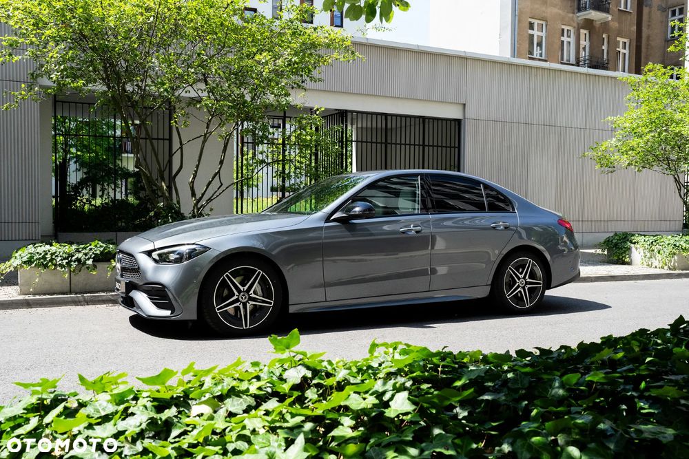 Mercedes-Benz Klasa C 200 mHEV 4-Matic AMG - 37