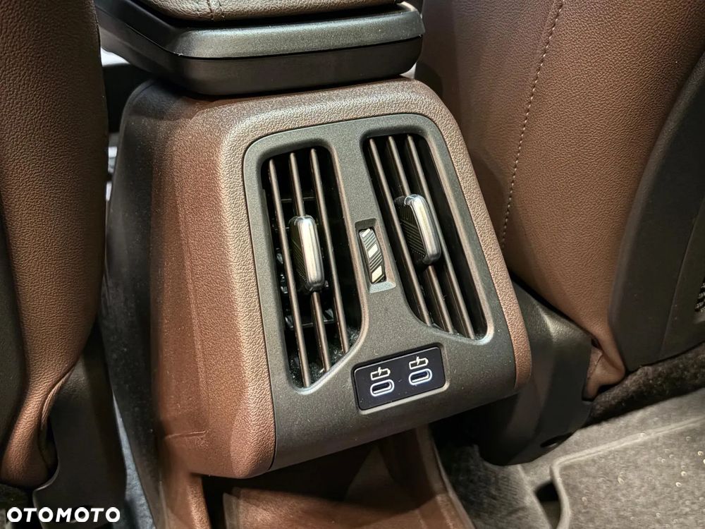 BMW X1 xDrive23i mHEV xLine - 23