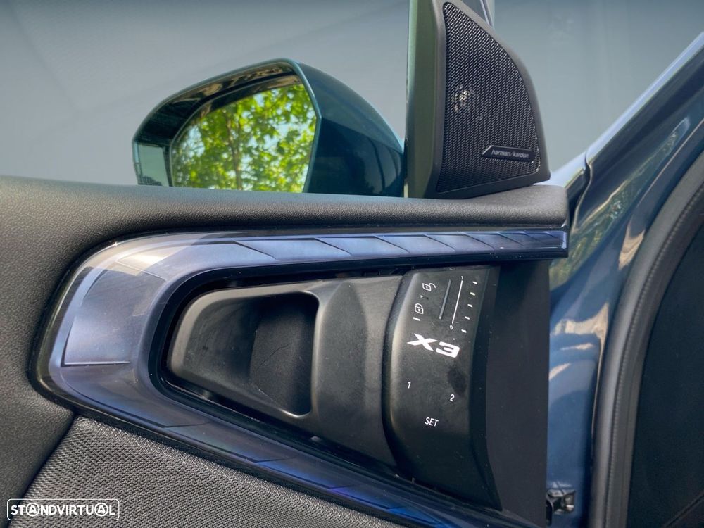 BMW X3 20 d xDrive Pack M Desportivo - 16