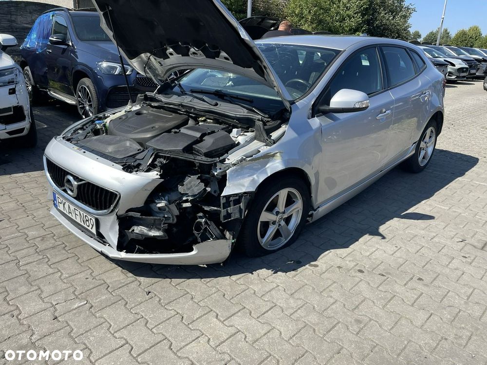 Volvo V40 D2 Kinetic - 3