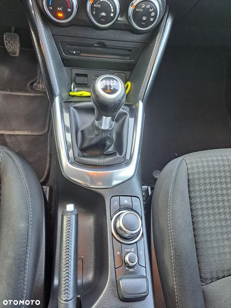 Mazda 2 - 8