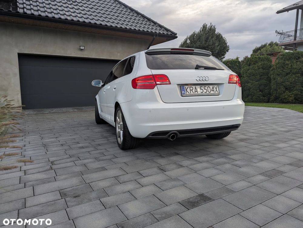 Audi A3 Sportback - 3