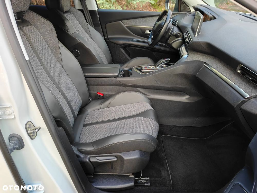 Peugeot 3008 PureTech 130 Stop & Start GPF EAT8 Active - 17