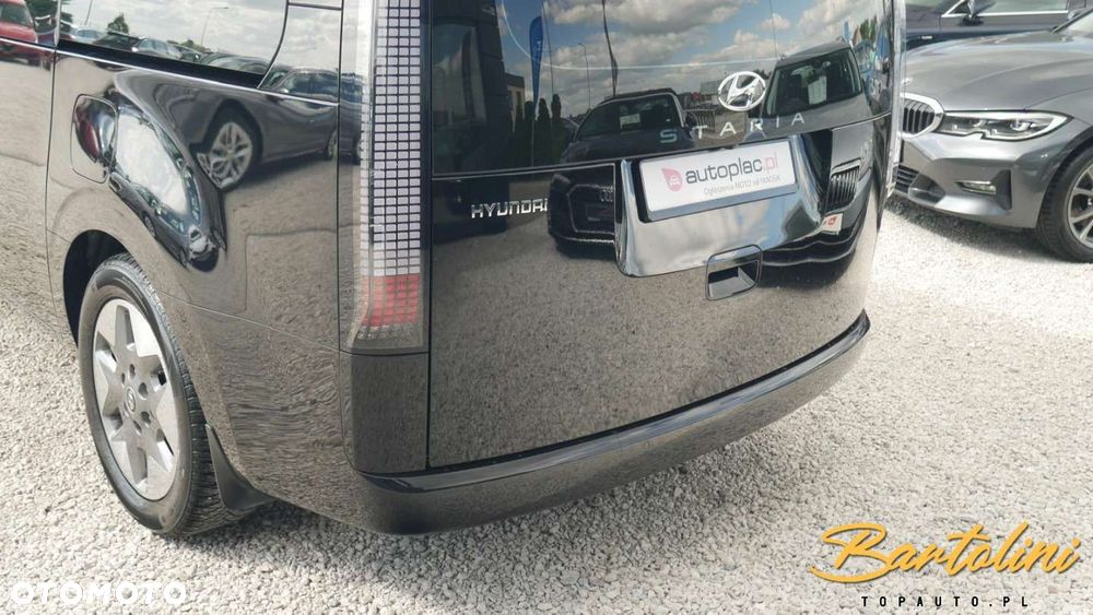 Hyundai Staria - 10