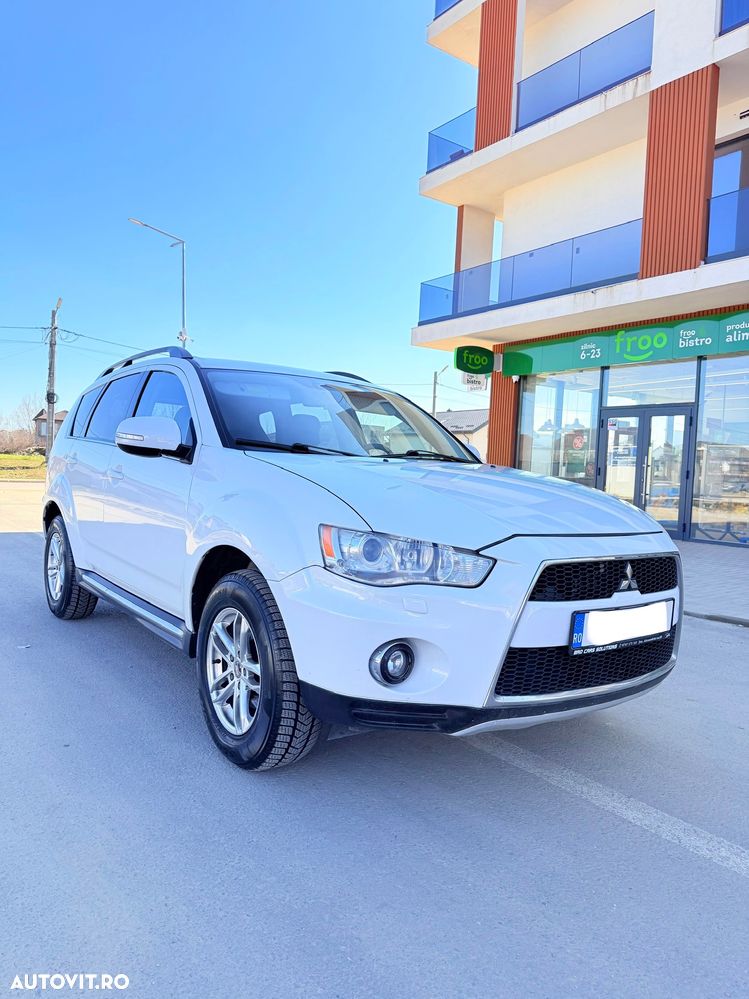 Mitsubishi Outlander 2.2 DI-D 4WD Automatik Instyle - 1