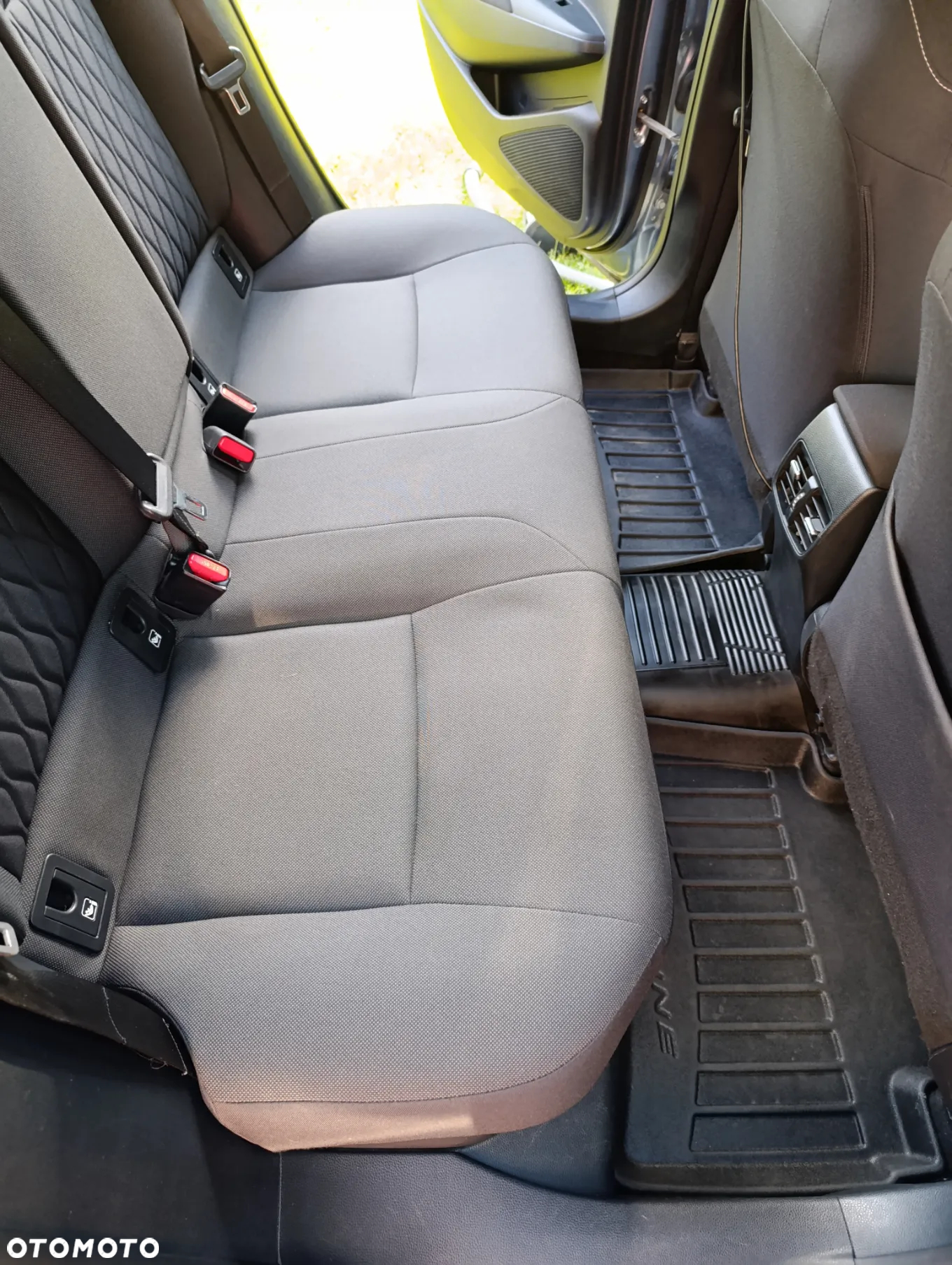 Toyota Corolla 1.8 Hybrid Comfort - 8