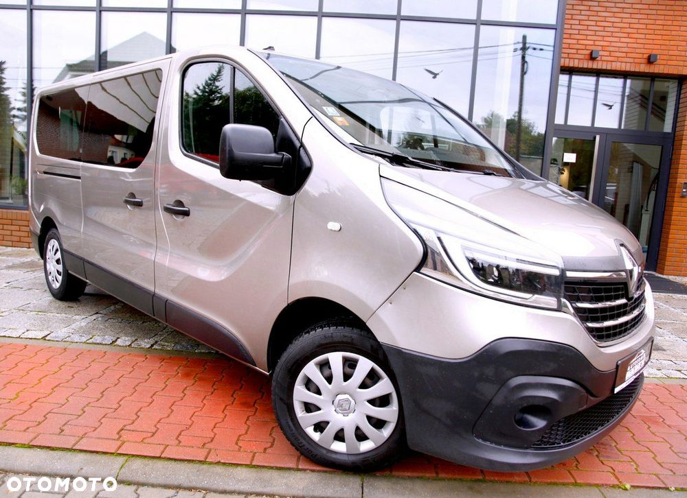 Renault Trafic Grand SpaceClass 2.0 dCi EDC - 32