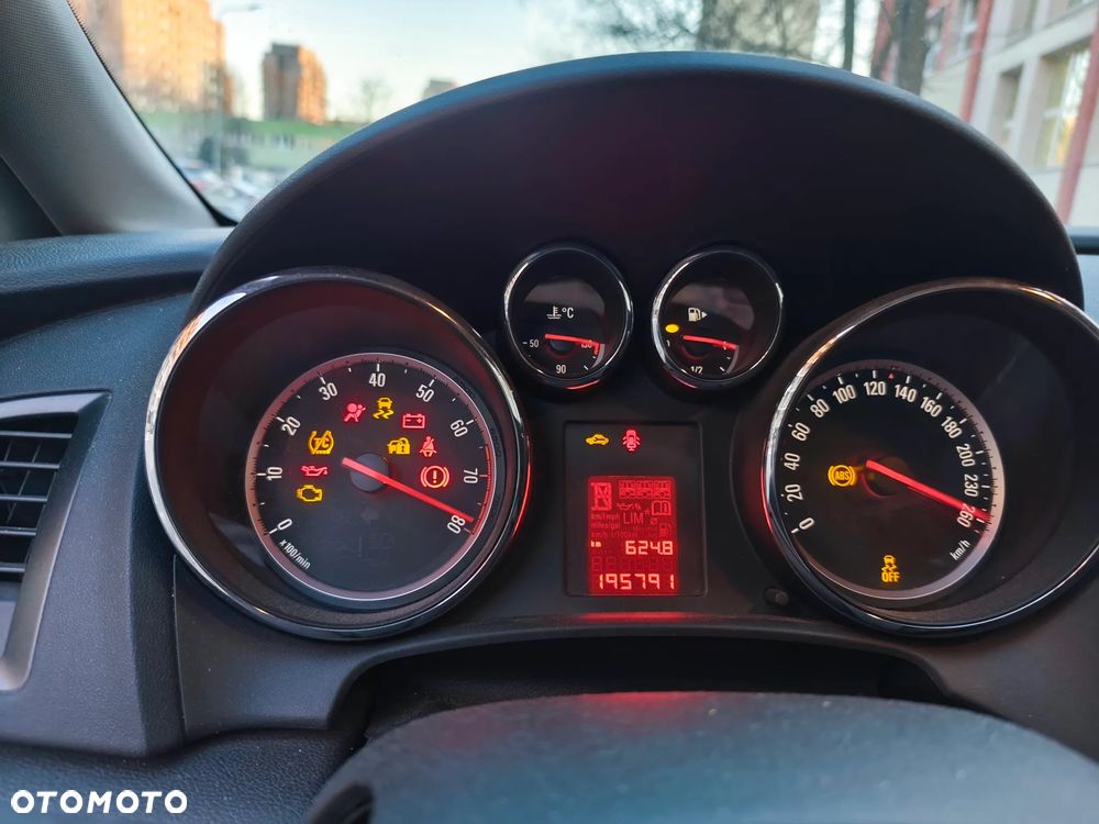 Opel Astra - 14