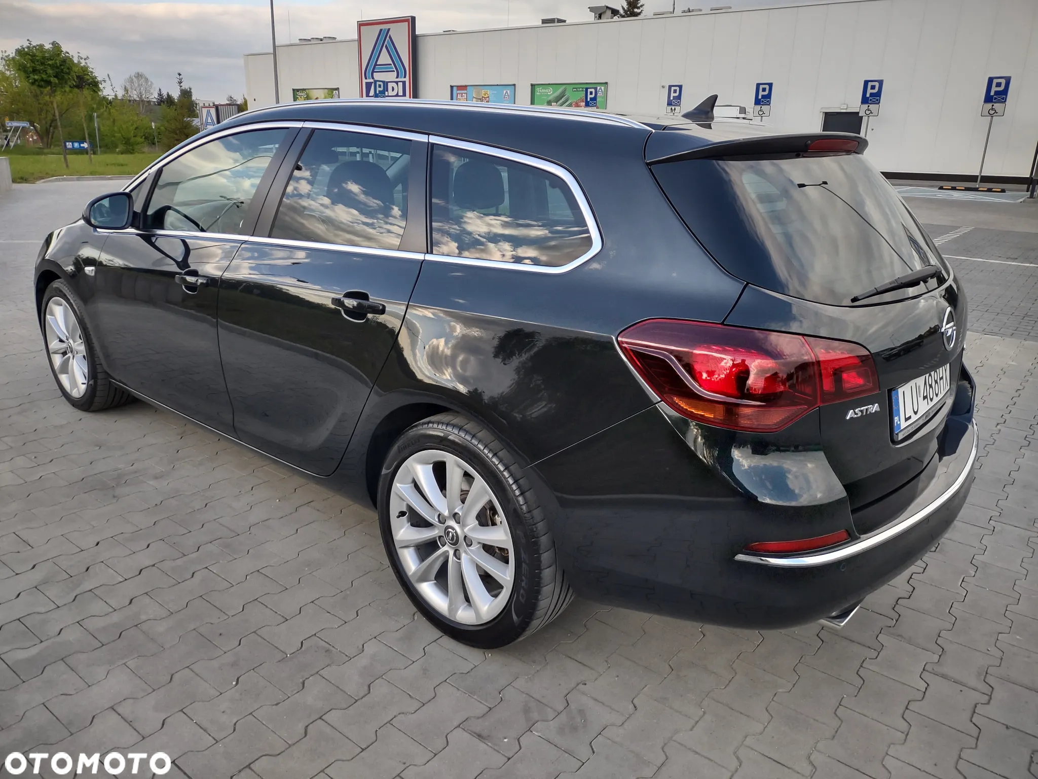 Opel Astra 2.0 CDTI DPF Sports Tourer - 10