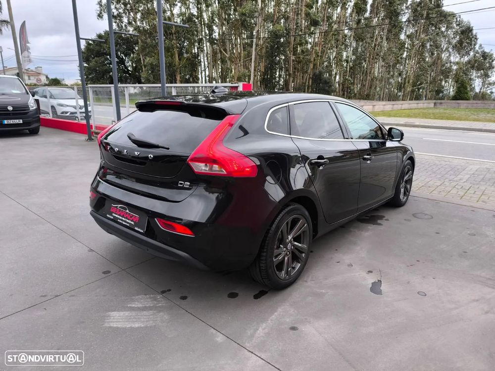 Volvo V40 D2 Momentum - 6