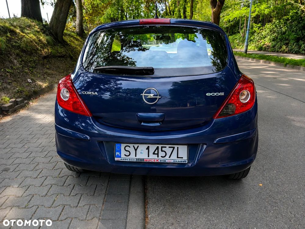 Opel Corsa 1.0 12V Essentia - 2