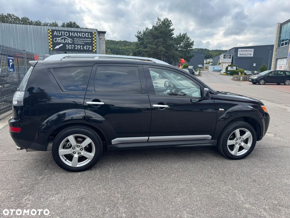 Mitsubishi Outlander 2.0 DID Intense - 18