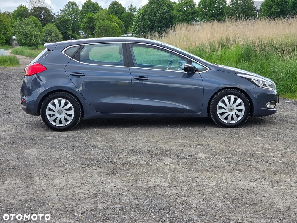 Kia Ceed 1.6 GDI Edition 7 - 8