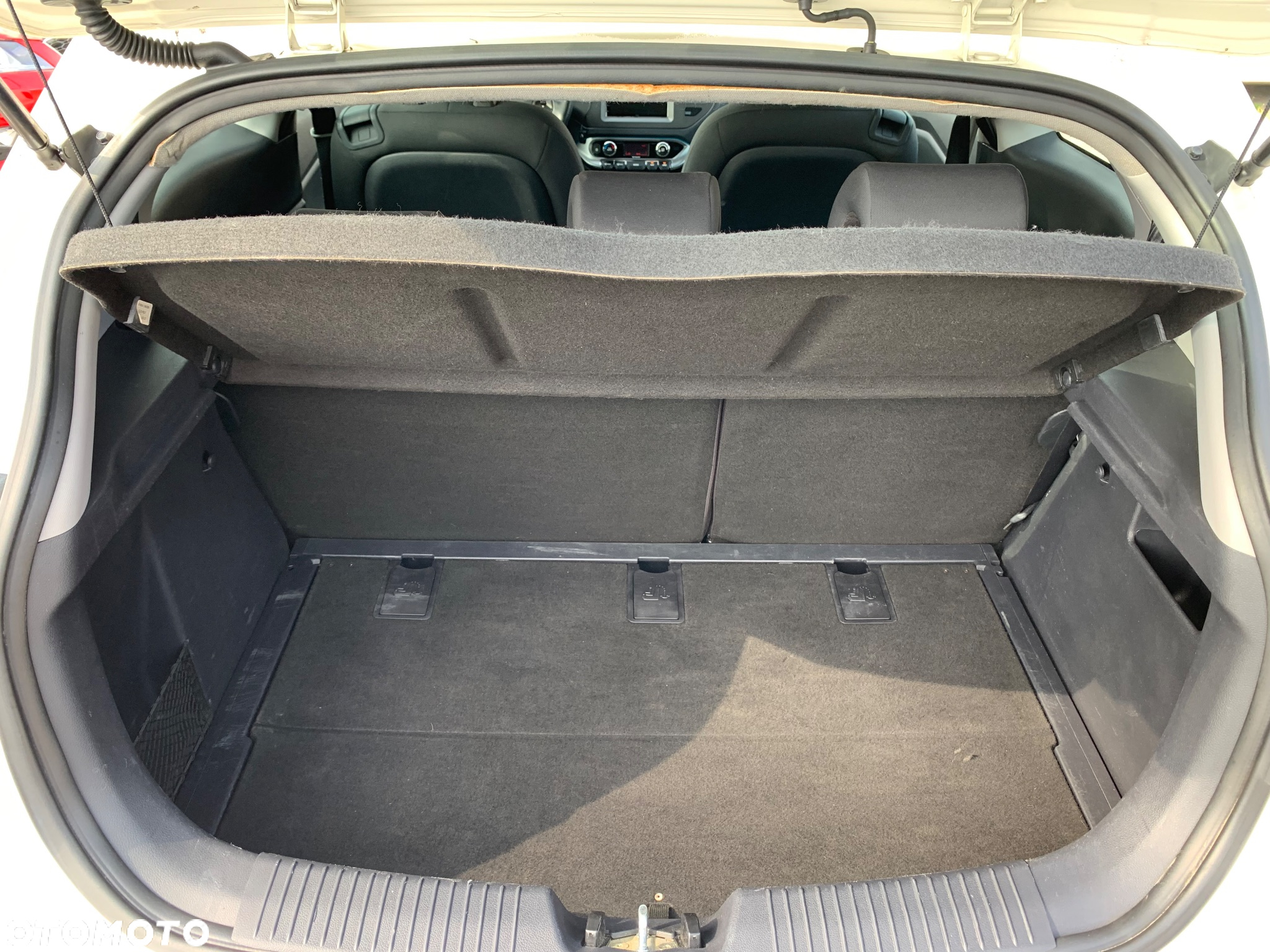 Kia Rio 1.2 Business Line - 12