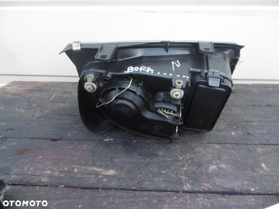 Lampa lewa VW BORA HELLA EUROPA - 2
