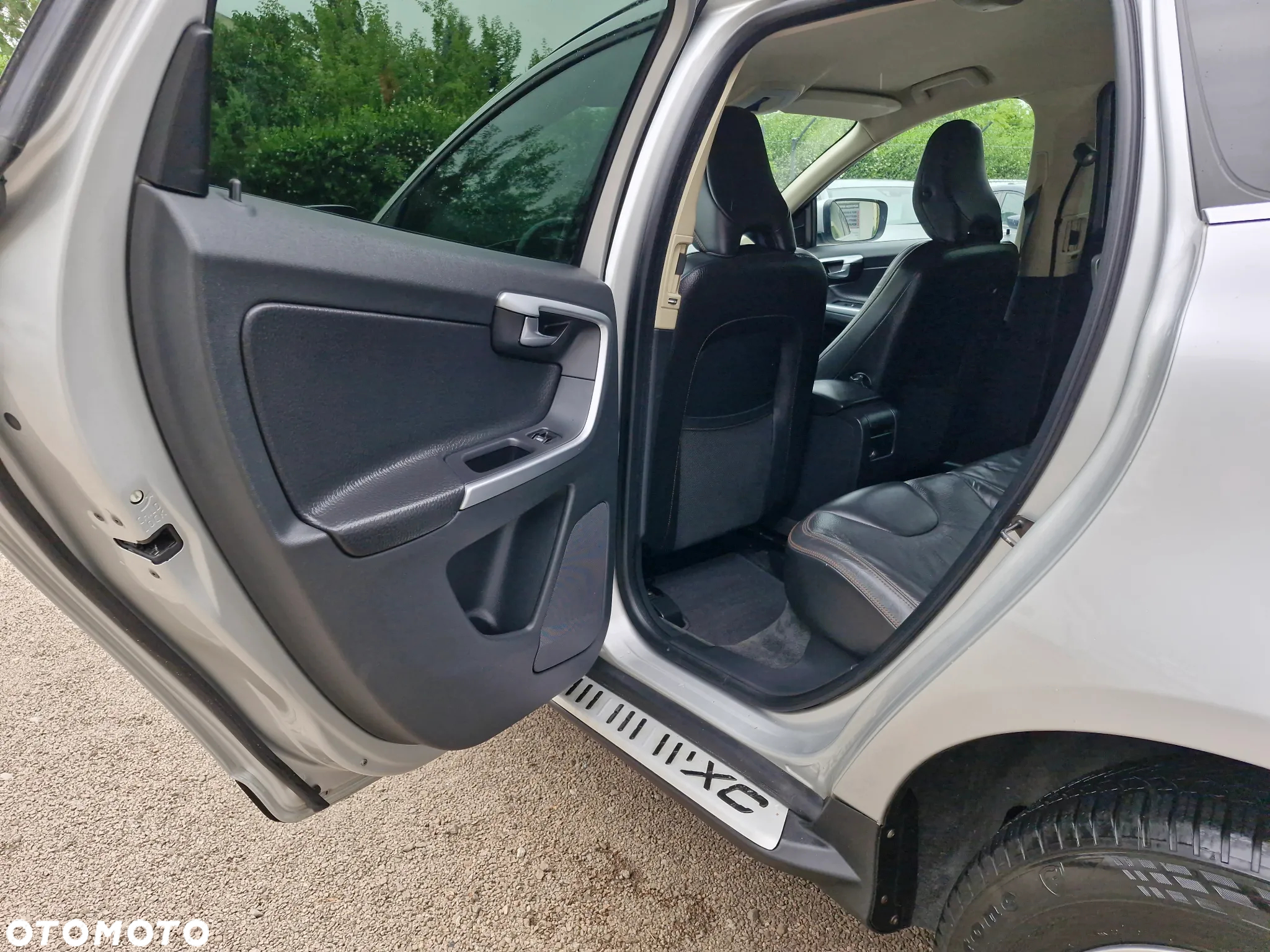 Volvo XC 60 2.4D AWD Summum - 12