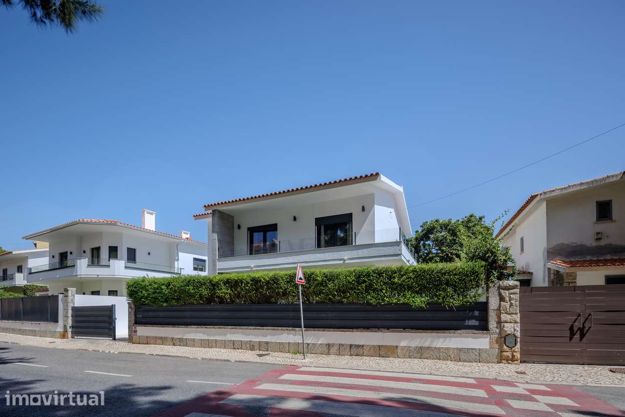 Moradia T4 com jardim a 500m do mar, Bairro do Rosário, Cascais - Grande imagem: 5/60