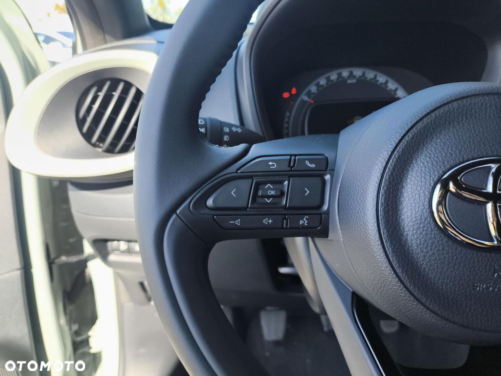 Toyota Aygo X - 16