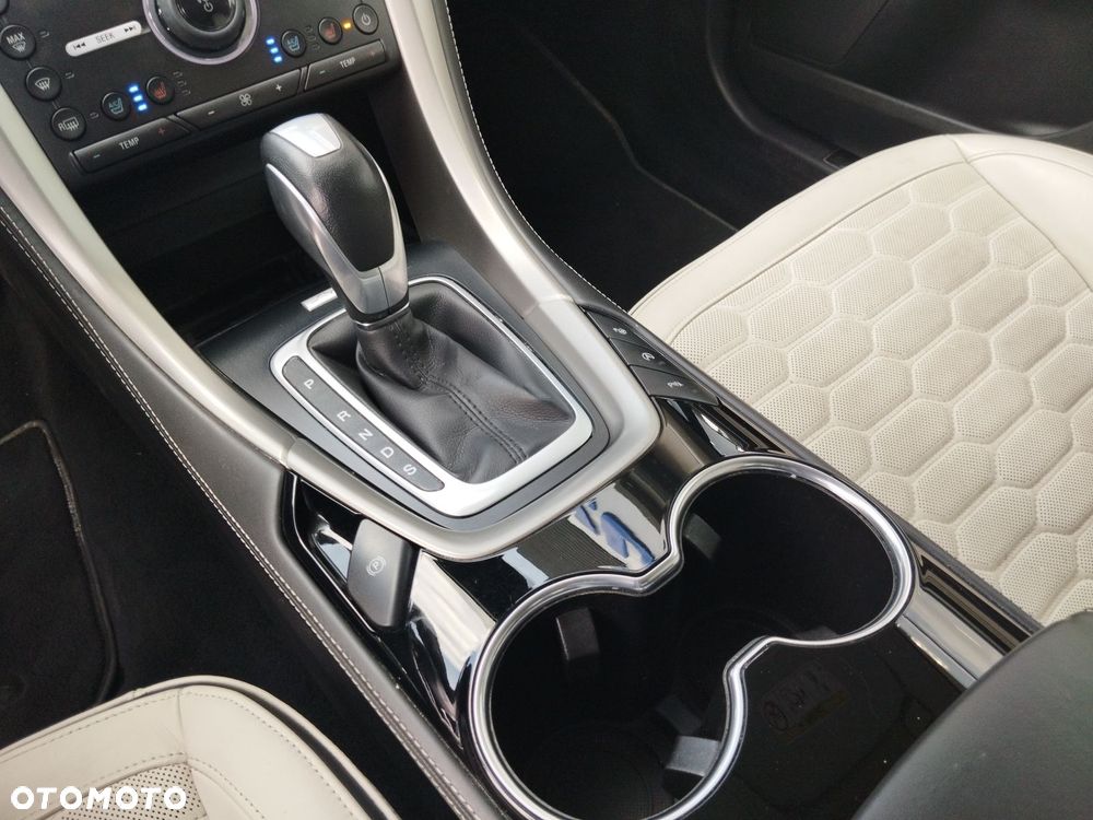 Ford Mondeo Vignale 2.0 TDCi 4WD PowerShift - 15