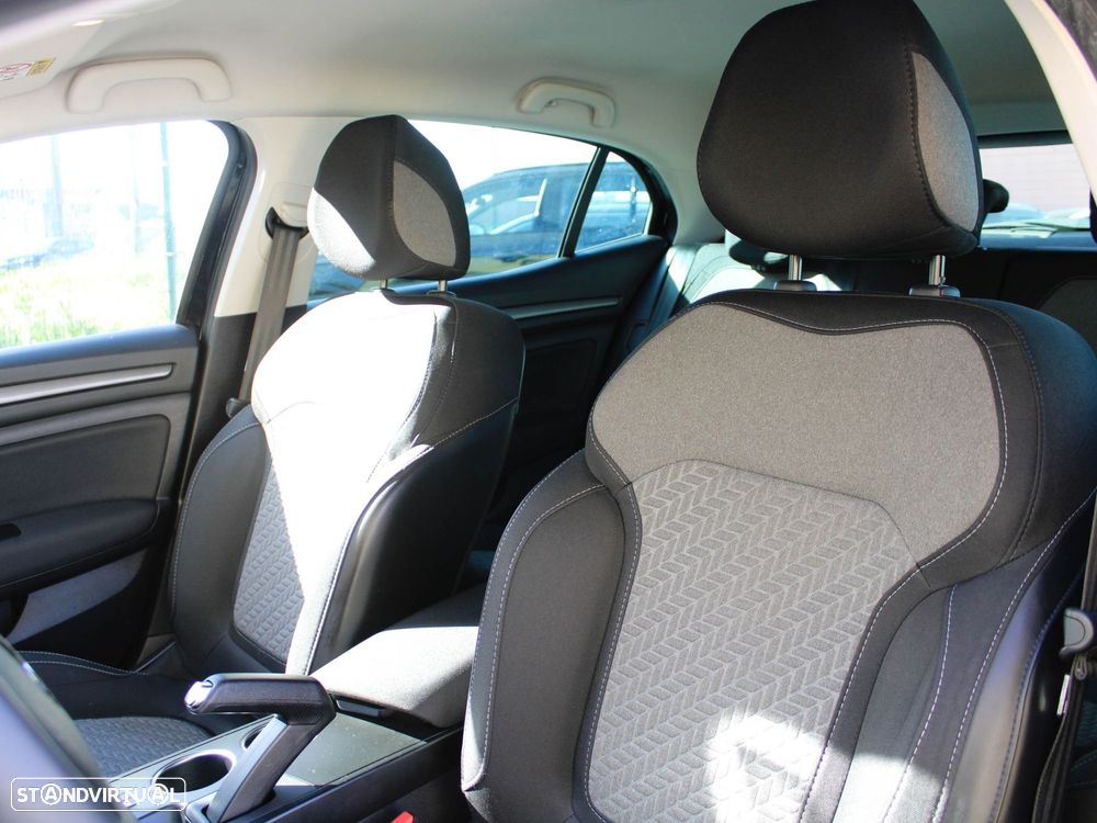 Renault Mégane 1.5 Blue dCi Limited - 26