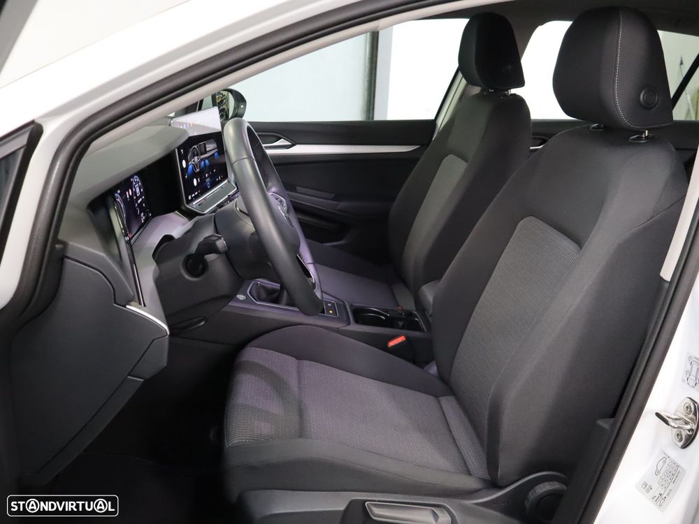 VW Golf 1.5 TSI Urban - 8
