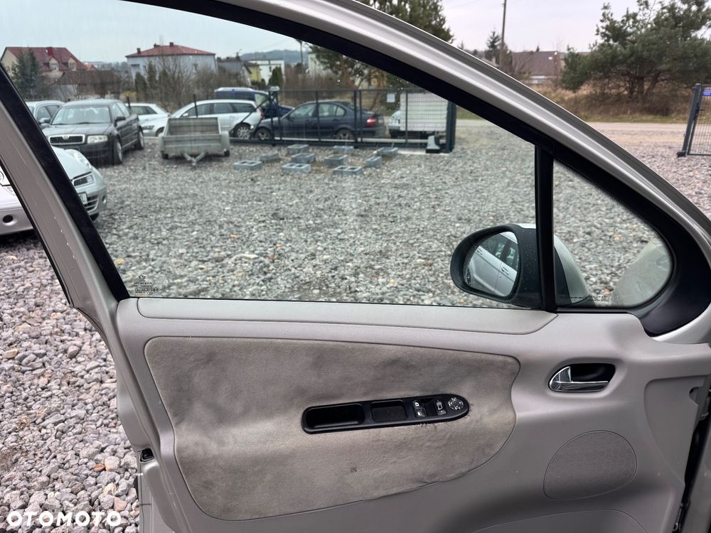 Peugeot 207 1.4 HDi Trendy - 11