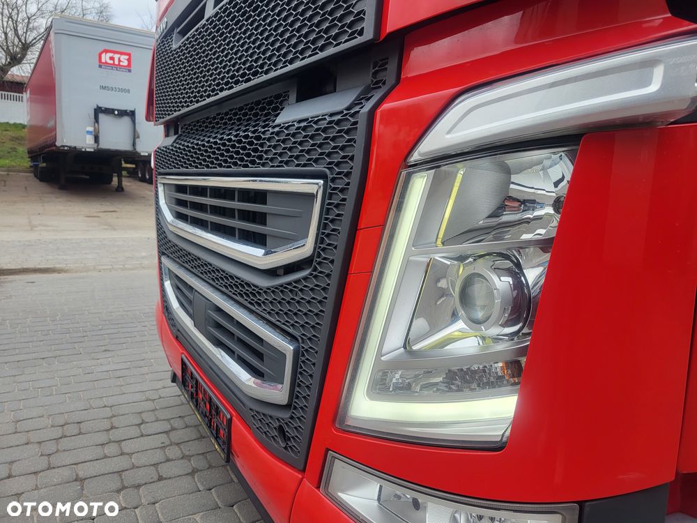 Volvo FH 460 / STANDARD / XXL / i SAVE / EURO 6/ GLOBETROTTER/ / AUTOMAT/SERVIS /2019/ KAMERA/ SKÓRY/ XENON /PERFEKCYJNY STAN / ZABUDOWY  MIĘDZYOSIOWE/ - 24