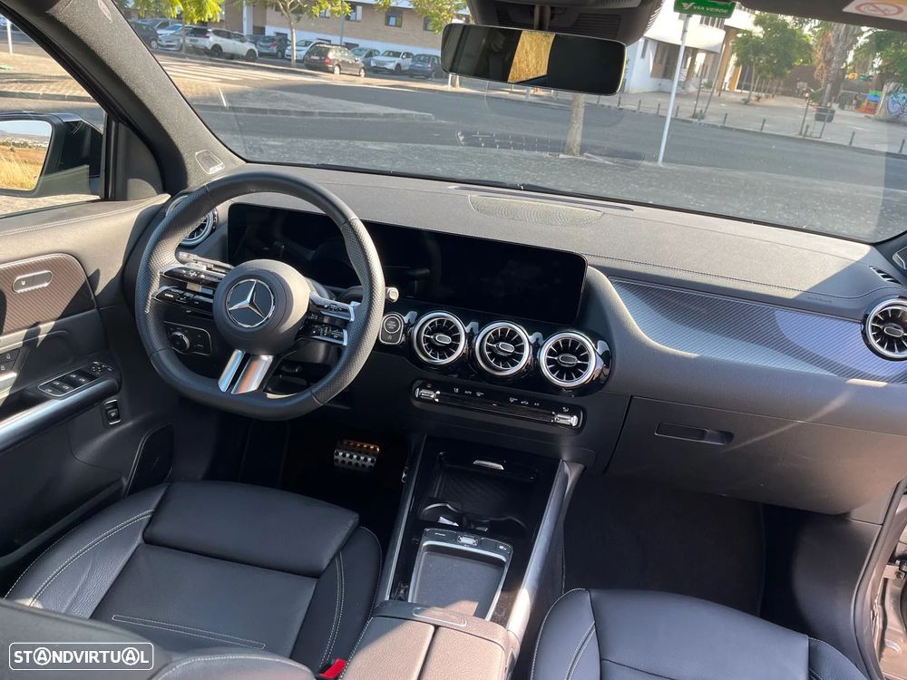 Mercedes-Benz GLA 200 d AMG Line - 10
