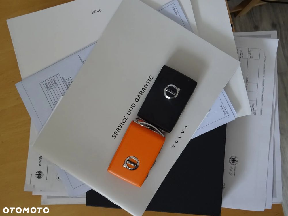 Volvo XC 60 B4 D AWD Ultimate Bright - 40