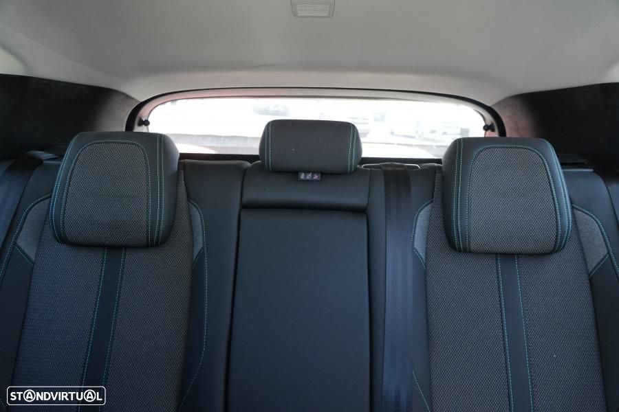 Peugeot 308 PureTech 130 EAT8 Allure - 12