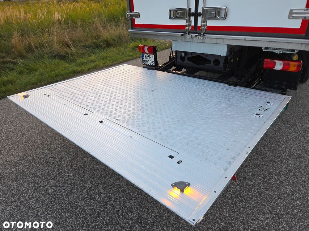 Mercedes-Benz Atego 818 - 30