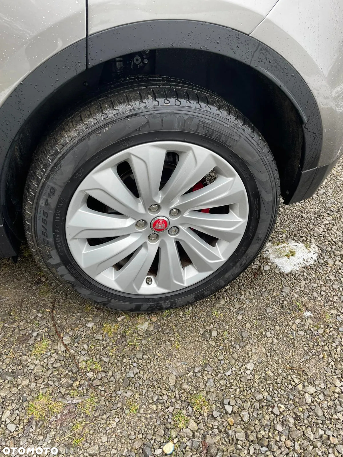 Jaguar E-Pace 2.0 i4P AWD R-Dynamic S - 13