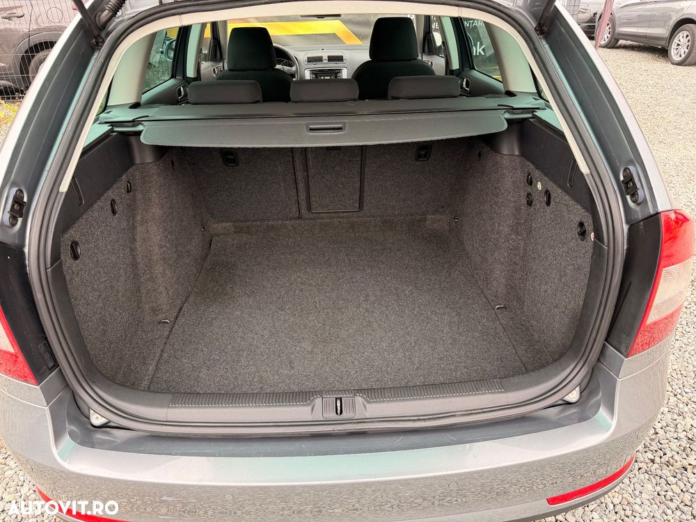 Skoda Octavia 1.6 TDI DPF Elegance - 14