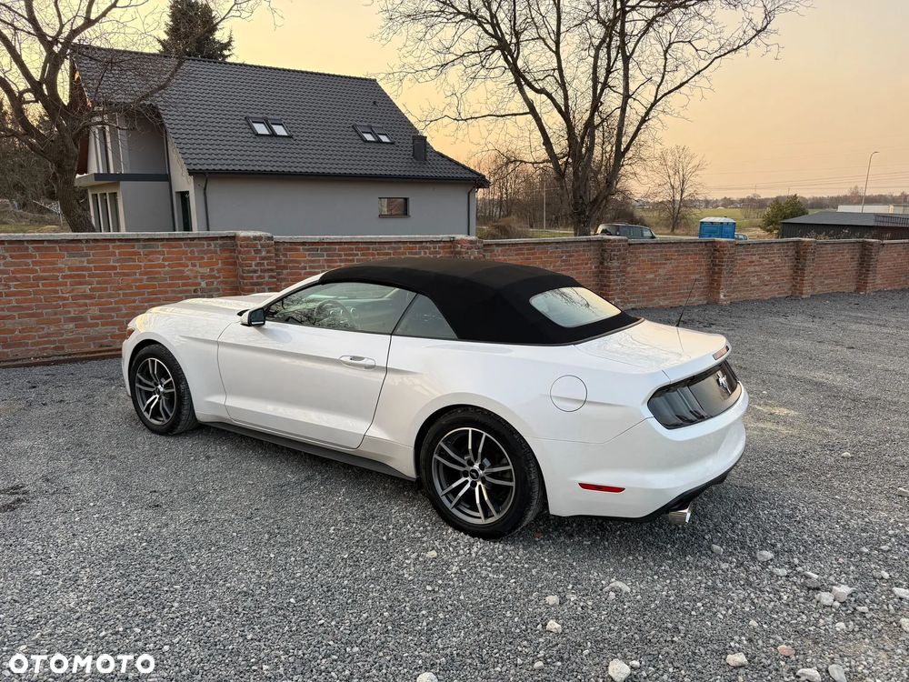 Ford Mustang 3.7 V6 - 16