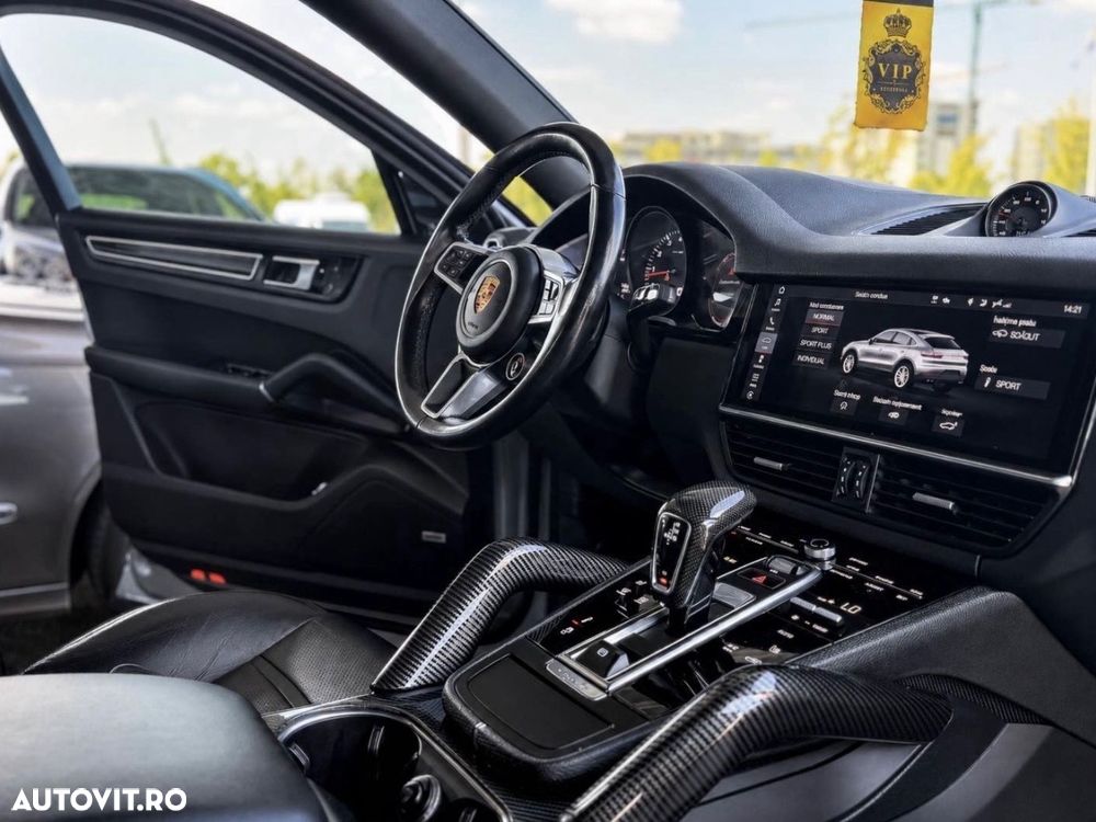 Porsche Cayenne Standard - 3