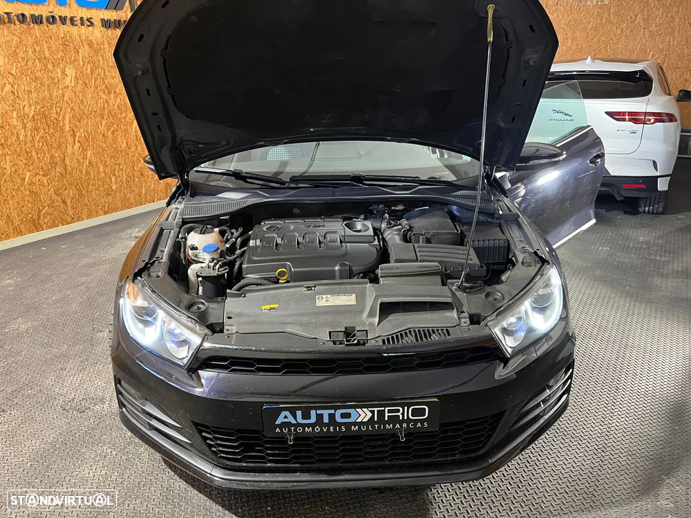 VW Scirocco 2.0 TDI Sport - 16