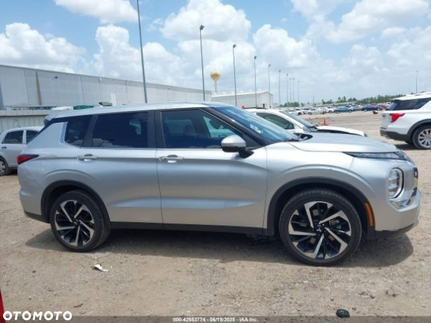 Mitsubishi Outlander - 5